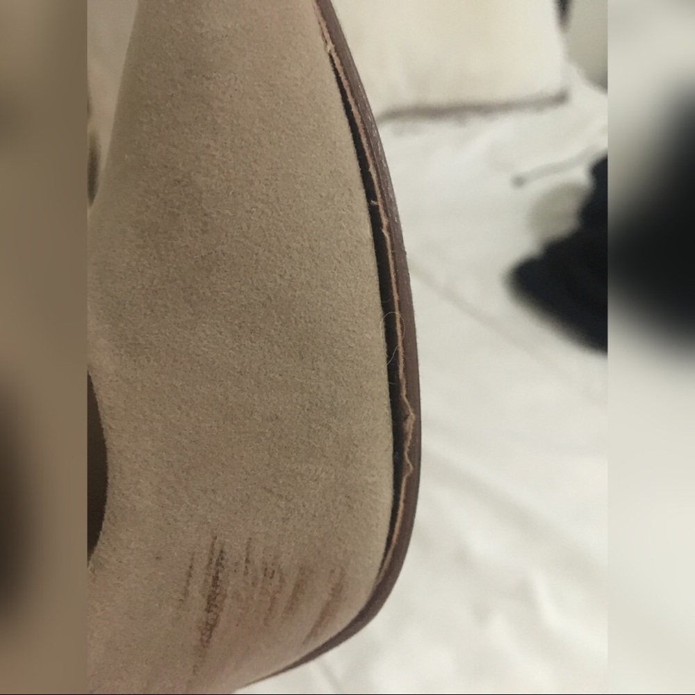 Heels - Picture 4 of 6